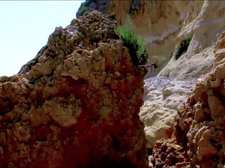Latina MILF Lara Tinelli and Jordanne Kali go wild on the French beach in