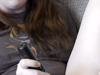 NSFW Review of the Led Display Vibrating Wand Pro Compact From Funzze