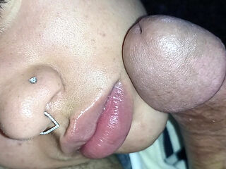 CREAMPIE FACIAL, SPURTING A LOT OF CUM ON HER BEAUTIFUL FULL LIPS