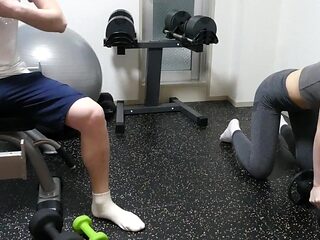 Real amateur couple swaps and gives homemade blowjob