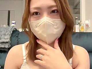 Erotic live chat with cute beautiful girl