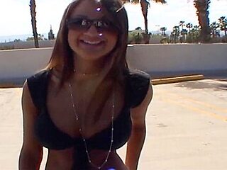 Amy Reid Get Her Fully Shaved Snatch