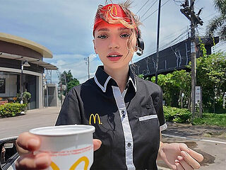 Mcdonald’s Girl Fucks to Fix Her Mistake