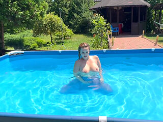 Dildo Fuck and Dildo Blowjob While Holding My Breath Underwater in Pool