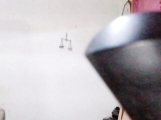 Real house maid was seducing me without a bra and put it in the mouth