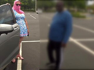 Busty mature milf has big fat ass fucked in car