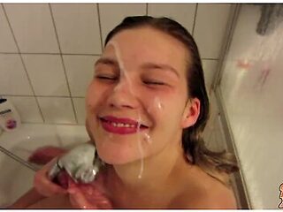 First Time Full Facial Cumshot!! - Daddys Luder