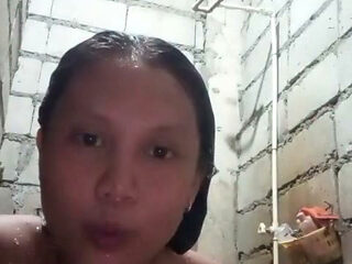 Take a bath before my husband arrives.