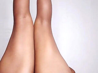 Fingering My Clit so Hard