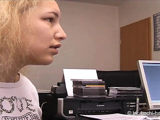 Teen Nathalie Shaves in Bath Before Gangbang Party Backstage