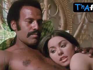 Crippy Yocardo Bumpers, Bathing suit Vignette in Mr. Mean