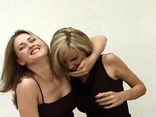 Amateur blonde lesbians