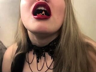 Shye White Giant Witchs Tiny Prisoners