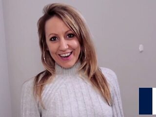 French Blonde Smiles – Snap-Fuck Hookup Promo